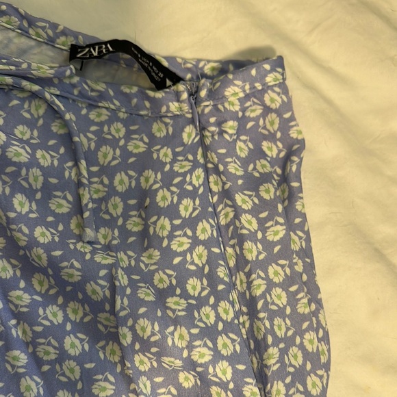 Floral Two-Piece Set in Blue and White - Picture 6 of 7